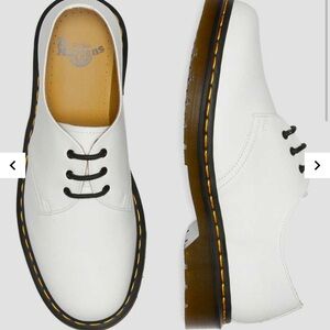 26754 UNISEX OXFORD SHOES DOC MARTEN